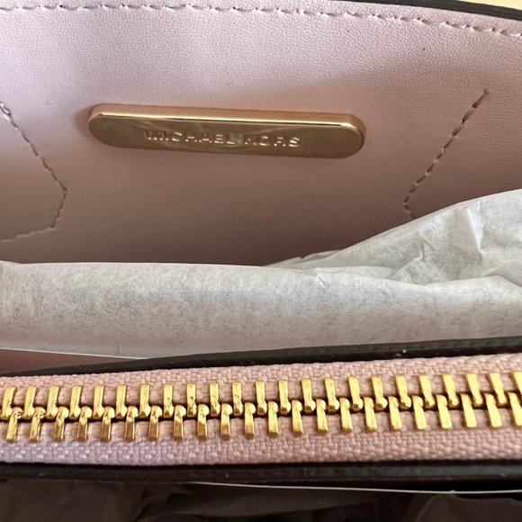 MICHAEL KORS Mercer Medium Pebbled Leather Crossbody Bag Brown/Pink Perforated - Picture 8 of 16
